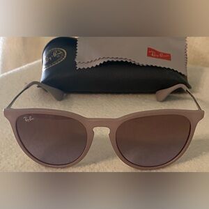 Ray-Ban Erika Round Sunglasses